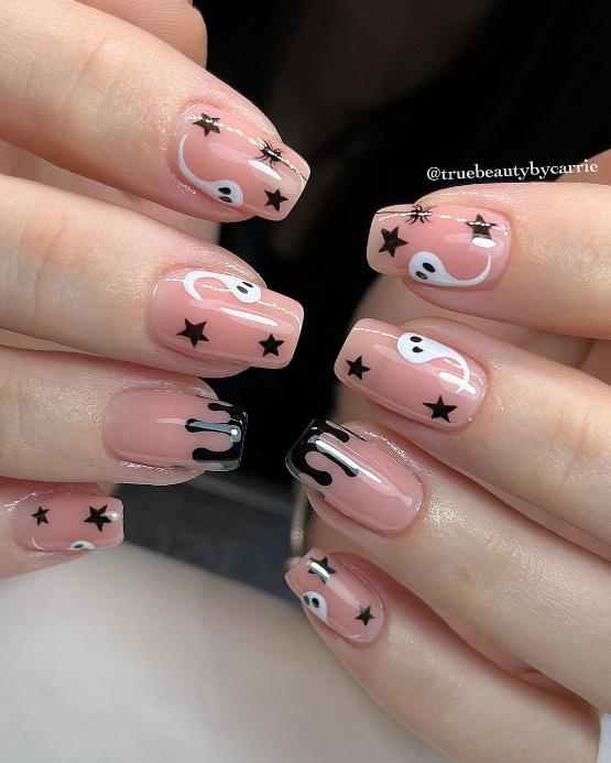 Cute Coolest Halloween Nails Gallery